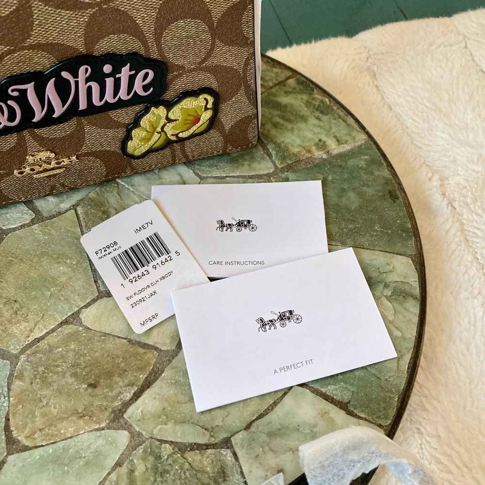 Coach x Disney NWT Snow White Hayden Foldover Crossbody Clutch F72908 - Picture 3 of 17